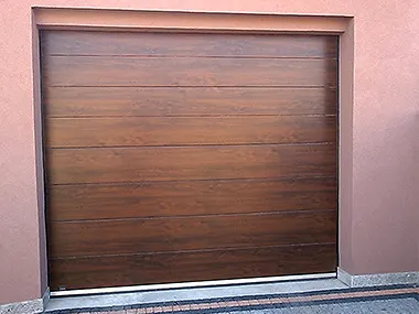 Producent Bram Dommar